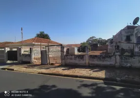 Foto 1 de Lote/Terreno à venda, 393m² em Vila Xavier, Araraquara