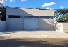 Foto 1 de Galpão/Depósito/Armazém à venda, 450m² em Vila Rosa, Goiânia