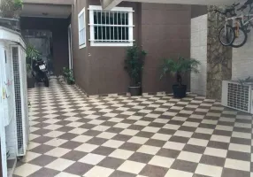 Foto 1 de Sobrado com 3 Quartos à venda, 240m² em Vila Carrão, São Paulo