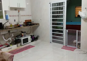 Foto 1 de Sobrado com 4 Quartos à venda, 230m² em Jardim Santo Antonio, Santo André