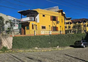 Foto 1 de Apartamento com 3 Quartos à venda, 208m² em Braunes, Nova Friburgo