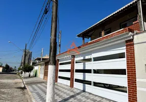 Foto 1 de Casa de Condomínio com 2 Quartos à venda, 60m² em Vila Caicara, Praia Grande