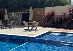 Foto 1 de Apartamento com 3 Quartos para venda ou aluguel, 98m² em Costa Azul, Salvador