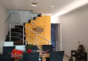 Foto 1 de Sobrado com 3 Quartos à venda, 125m² em Jardim Ana Rosa, São Paulo