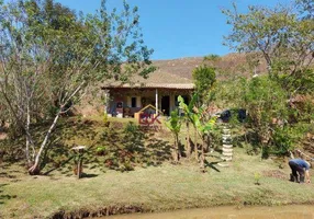 Foto 1 de Fazenda/Sítio com 2 Quartos à venda, 900m² em Rio Claro, Paraibuna