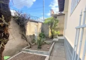 Foto 1 de Casa com 3 Quartos à venda, 360m² em Boa Vista, Belo Horizonte