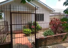 Foto 1 de Casa com 2 Quartos à venda, 262m² em Santa Fé, Porto Alegre