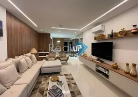 Foto 1 de Apartamento com 4 Quartos à venda, 159m² em Camorim, Rio de Janeiro