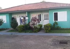 Foto 1 de Casa de Condomínio com 2 Quartos à venda, 70m² em Tamandare, Esteio