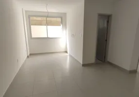 Foto 1 de Apartamento com 2 Quartos à venda, 64m² em Buraquinho, Lauro de Freitas