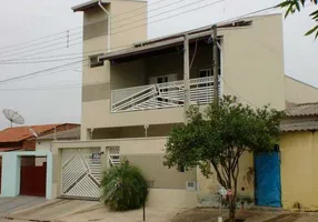 Foto 1 de Sobrado com 3 Quartos à venda, 175m² em Jardim Beto Spana, Cosmópolis
