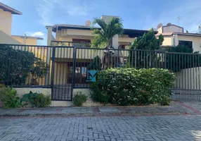 Foto 1 de Casa de Condomínio com 4 Quartos à venda, 350m² em Engenheiro Luciano Cavalcante, Fortaleza