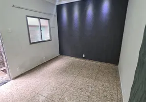 Foto 1 de Casa com 1 Quarto para alugar, 60m² em Centro, Duque de Caxias