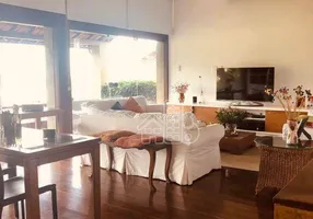 Foto 1 de Casa de Condomínio com 4 Quartos à venda, 450m² em Itaipu, Niterói