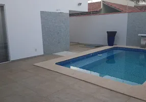 Foto 1 de Casa com 3 Quartos à venda, 230m² em Parque Residencial Murayama, Mogi Mirim