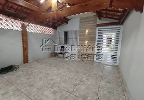 Foto 1 de Casa com 2 Quartos à venda, 135m² em Balneário Maracanã, Praia Grande