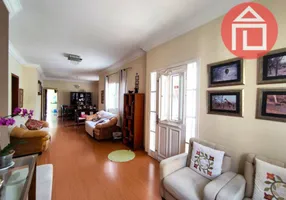 Foto 1 de Casa com 5 Quartos para venda ou aluguel, 210m² em Centro, Bragança Paulista
