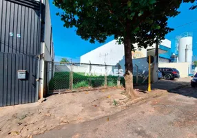 Foto 1 de Lote/Terreno para alugar, 242m² em Jardim Contorno, Bauru