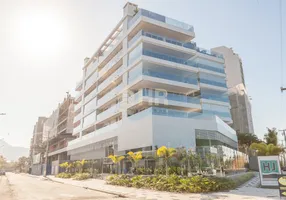 Foto 1 de Apartamento com 4 Quartos à venda, 281m² em Caioba, Matinhos