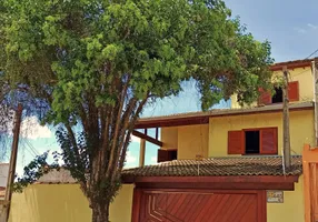 Foto 1 de Sobrado com 4 Quartos à venda, 191m² em Sítio São José, Suzano