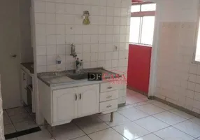 Foto 1 de Apartamento com 2 Quartos à venda, 56m² em Conjunto Residencial José Bonifácio, São Paulo