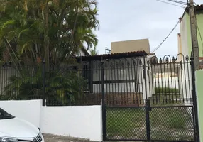 Foto 1 de Casa com 4 Quartos para alugar, 168m² em Costa Do Sol, Macaé