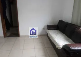 Foto 1 de Casa com 2 Quartos à venda, 56m² em Vila Mateo Bei, São Vicente