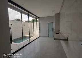 Foto 1 de Casa com 3 Quartos à venda, 157m² em Mansões Paraíso, Aparecida de Goiânia