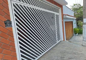 Foto 1 de Sobrado com 3 Quartos para alugar, 120m² em Vila Butantã, São Paulo