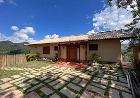 Foto 1 de Casa de Condomínio com 3 Quartos à venda, 150m² em Itaipava, Petrópolis