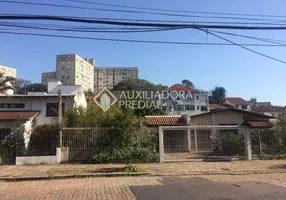 Foto 1 de Casa com 3 Quartos à venda, 745m² em Santo Antônio, Porto Alegre