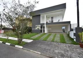 Foto 1 de Casa de Condomínio com 3 Quartos à venda, 535m² em Enseada, Guarujá