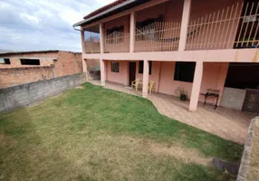Foto 1 de Casa com 3 Quartos à venda, 360m² em Novo Santa Cecilia, Belo Horizonte