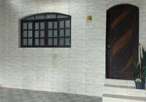 Foto 1 de Sobrado com 4 Quartos à venda, 200m² em Santa Terezinha, São Bernardo do Campo