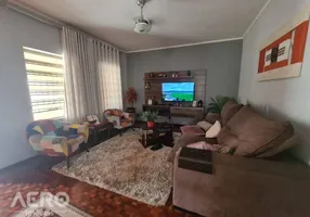 Foto 1 de Casa com 3 Quartos à venda, 215m² em Parque Jardim Europa, Bauru