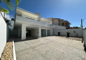 Foto 1 de Casa com 3 Quartos à venda, 218m² em Centro Picarras, Balneário Piçarras