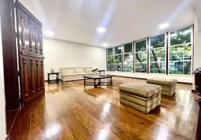 Foto 1 de Apartamento com 3 Quartos para alugar, 212m² em Leblon, Rio de Janeiro