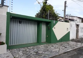 Foto 1 de Casa com 5 Quartos à venda, 305m² em Parque Manibura, Fortaleza