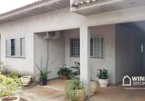 Foto 1 de Casa com 3 Quartos à venda, 185m² em Centro, Terra Boa