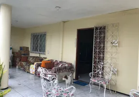 Foto 1 de Casa com 3 Quartos à venda, 300m² em Engenheiro Luciano Cavalcante, Fortaleza