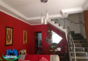 Foto 1 de Sobrado com 4 Quartos à venda, 200m² em Jardim Valeria, Guarulhos