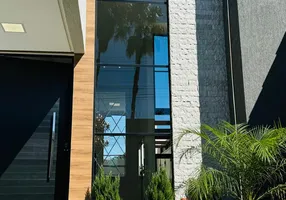 Foto 1 de Casa com 3 Quartos à venda, 180m² em Residencial Porto Seguro, Goiânia