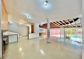 Foto 1 de Casa com 4 Quartos à venda, 409m² em Granja Viana, Carapicuíba