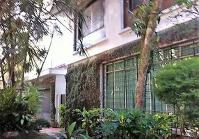 Foto 1 de Casa com 3 Quartos para alugar, 630m² em Gonzaga, Santos