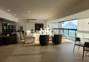 Foto 1 de Apartamento com 4 Quartos à venda, 205m² em Lagoa, Rio de Janeiro