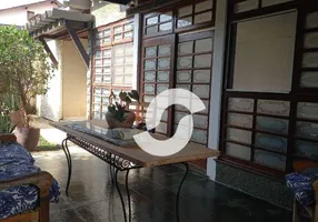 Foto 1 de Casa com 4 Quartos à venda, 241m² em São Francisco, Niterói