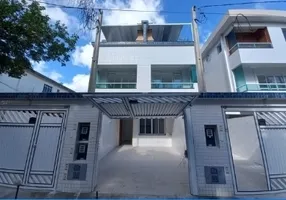 Foto 1 de Casa com 3 Quartos à venda, 150m² em Ponta da Praia, Santos