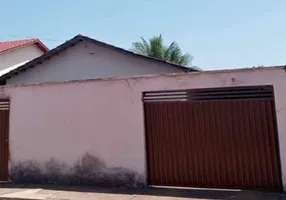 Foto 1 de Casa com 4 Quartos à venda, 165m² em Fatima, Capanema