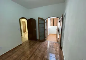 Foto 1 de Casa com 4 Quartos para alugar, 90m² em Vila Matilde, São Paulo