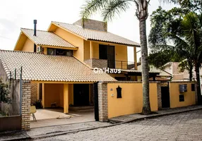 Foto 1 de Casa com 5 Quartos à venda, 229m² em Campeche, Florianópolis